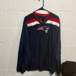 ⭐️NWOT⭐️NFL Patriots Navy and Red Windbreaker